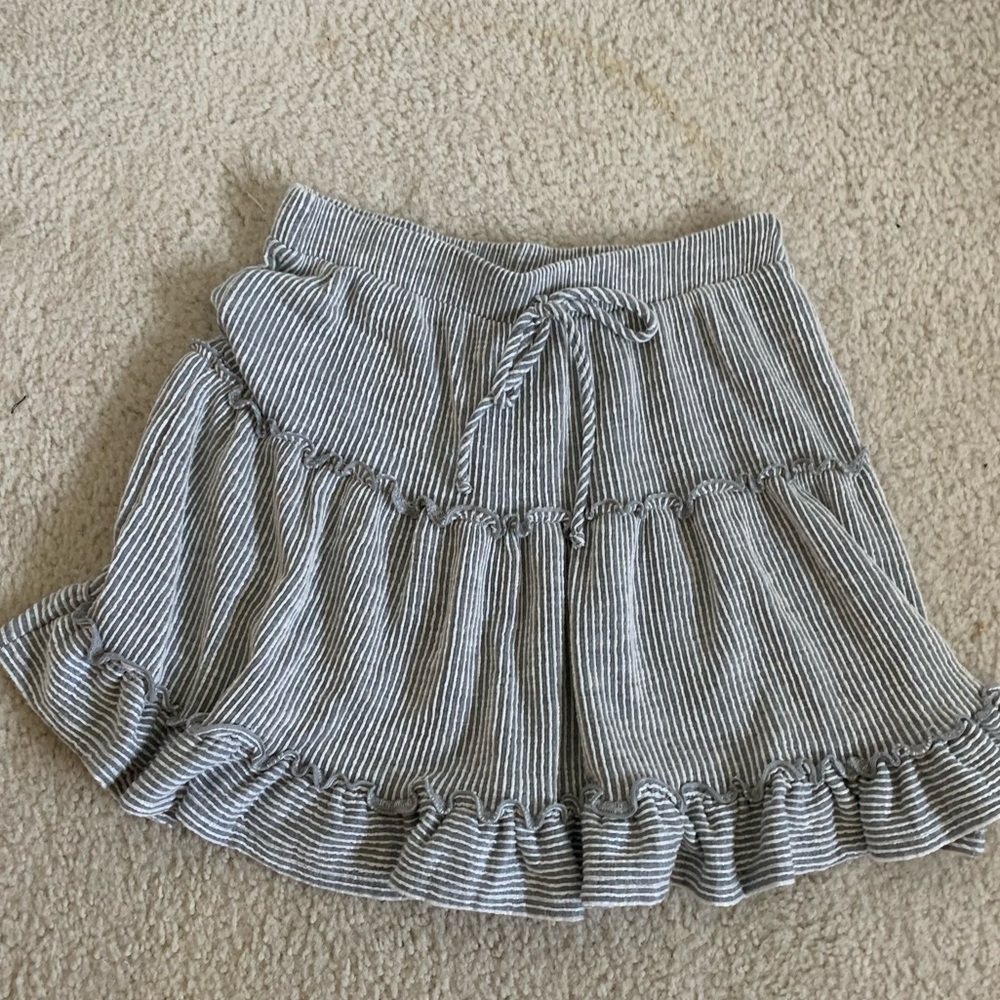 grey and white stripped mini skirt